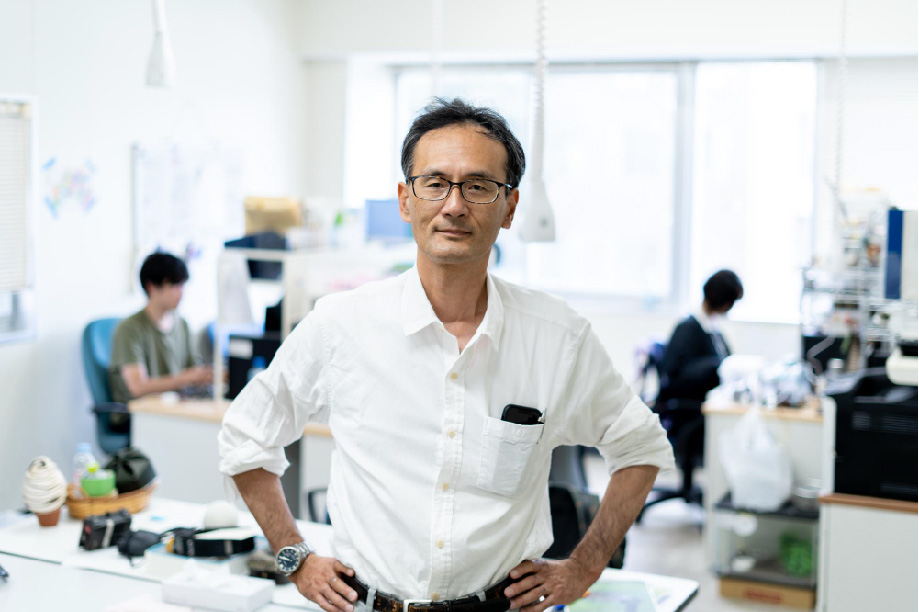 Hiroyuki Kobayashi
Director / Professor